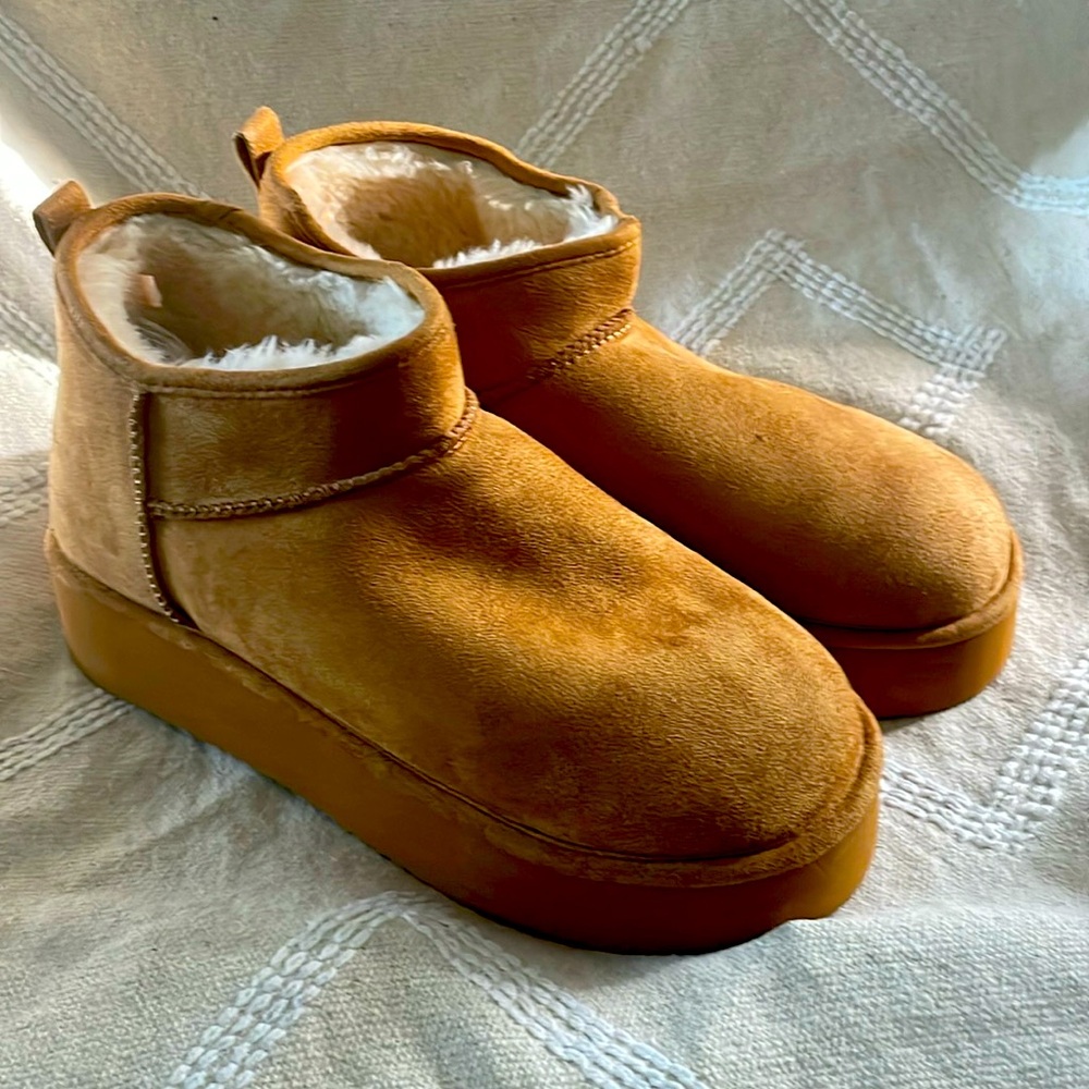 Madden girl Embracce platform bootie in tan